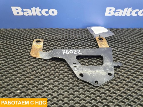 Кронштейн брызговика