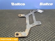 Кронштейн крепления брызговика левый