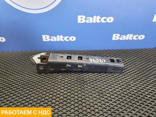 Кронштейн бачка омывателя