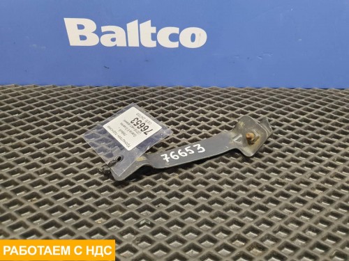 Кронштейн подножки левый