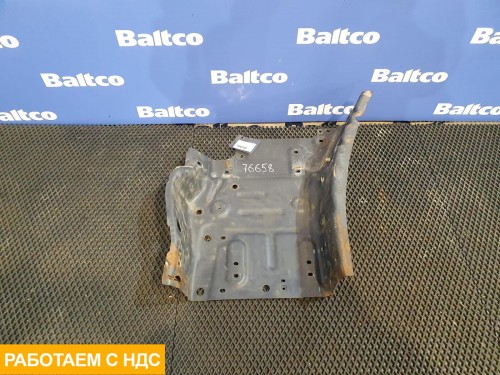 Кронштейн подножки левый