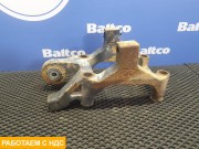 Кронштейн реактивной тяги правый