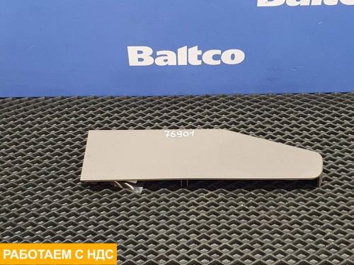 Заглушка салона правая