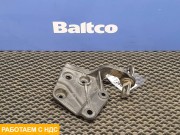 Петля капота